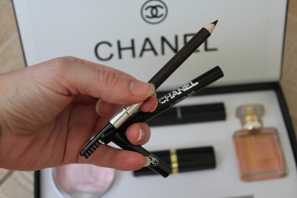   CHANEL