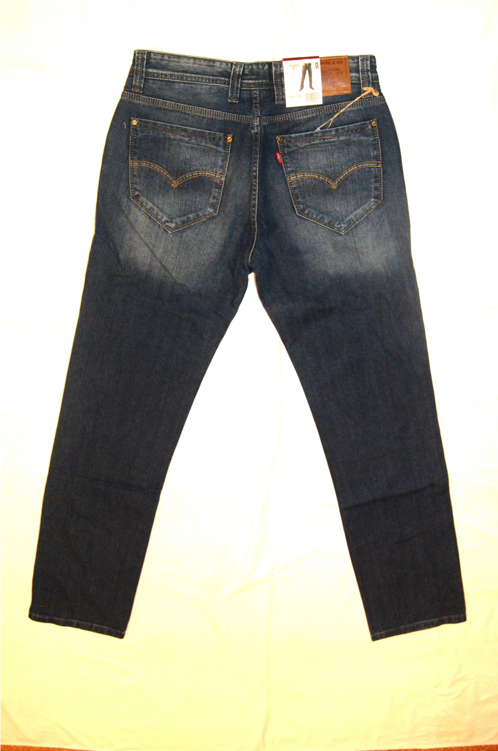 27 Levis 1178