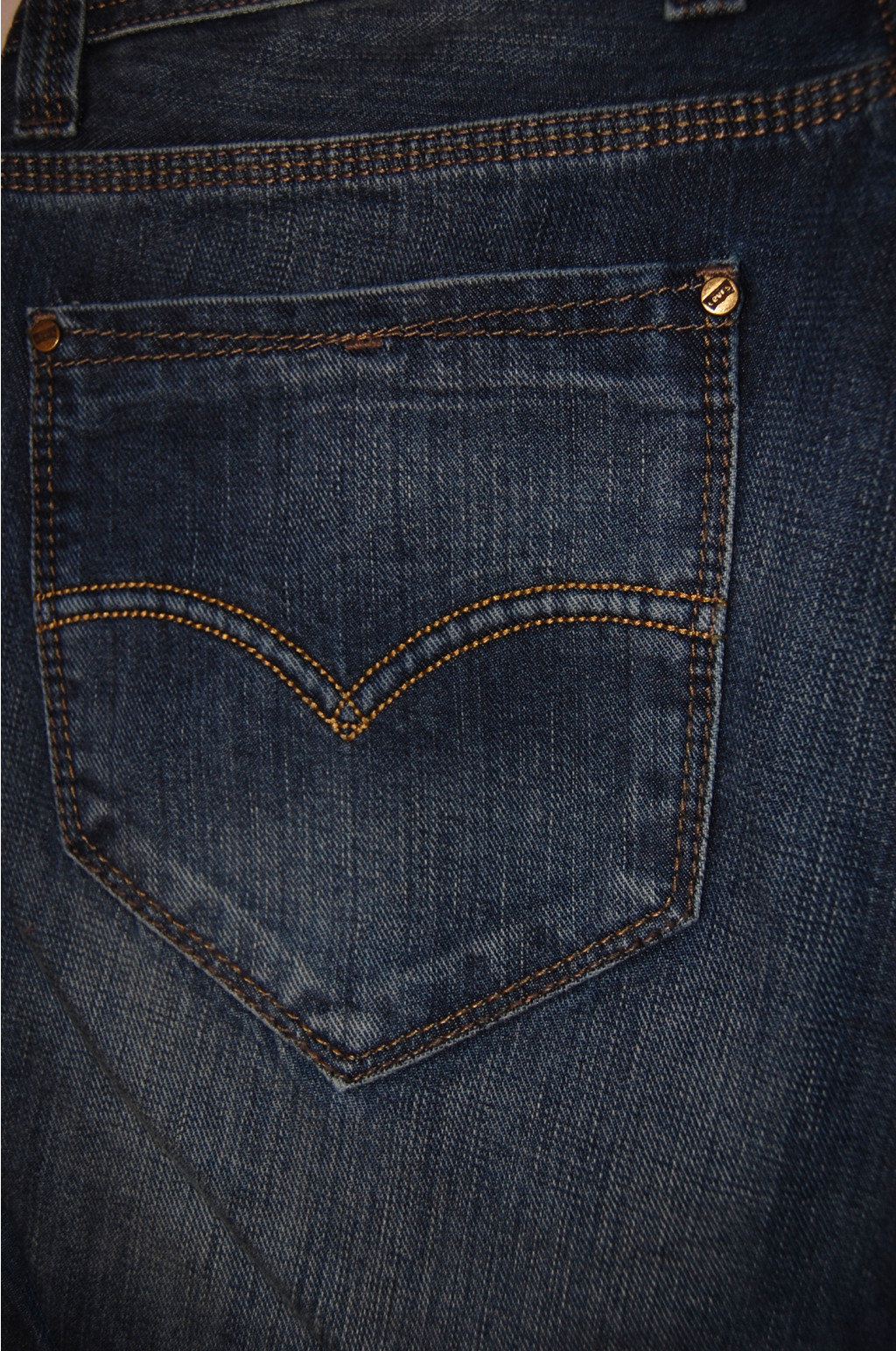 27 Levis 1178