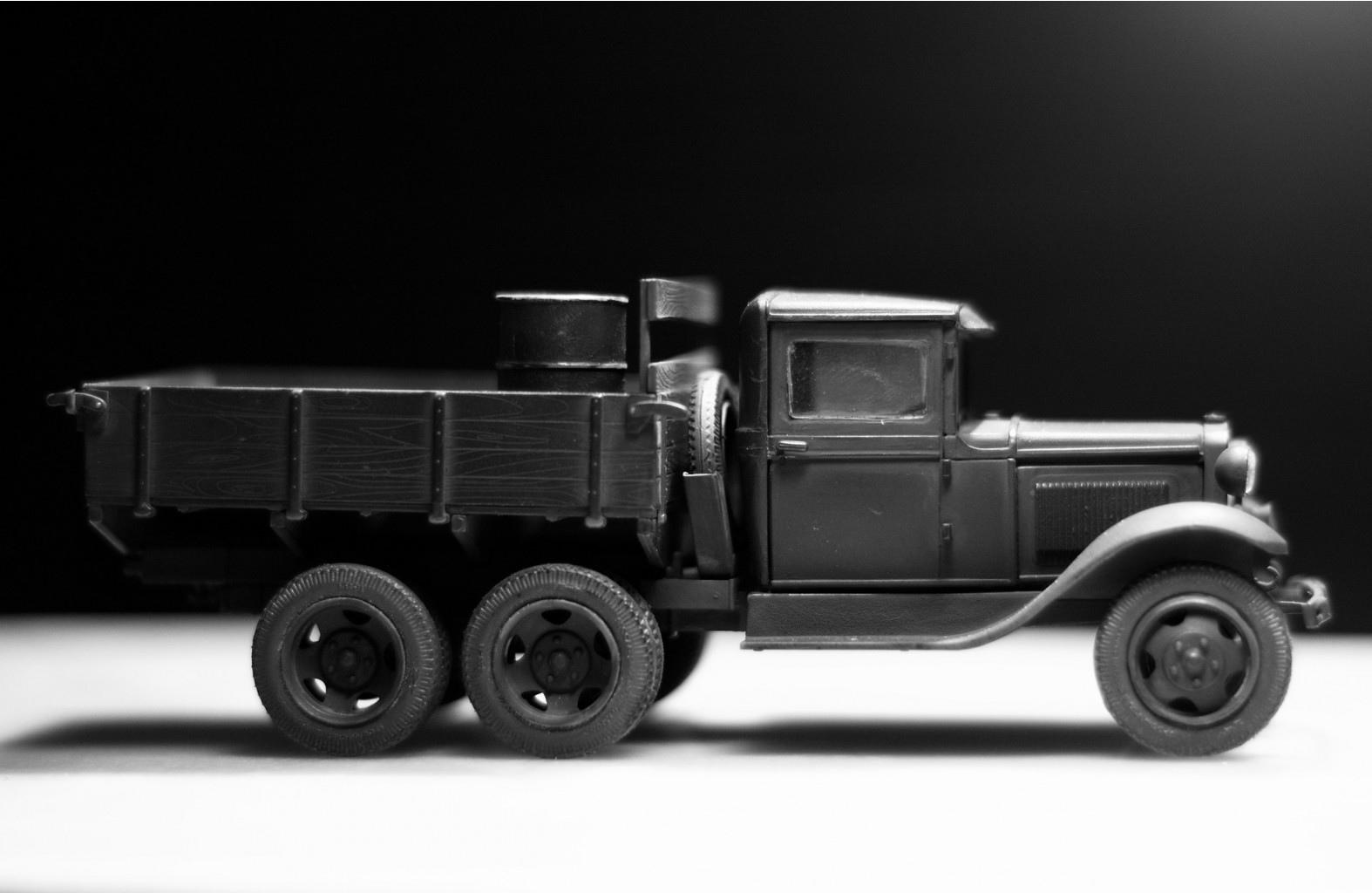LHQs7C-y9zE.jpg