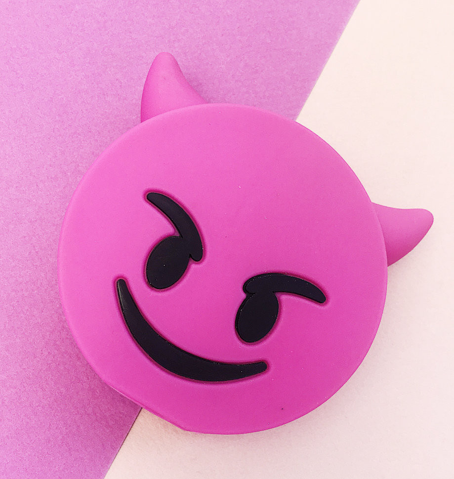    Power Bank Emoji purple 690 .jpg