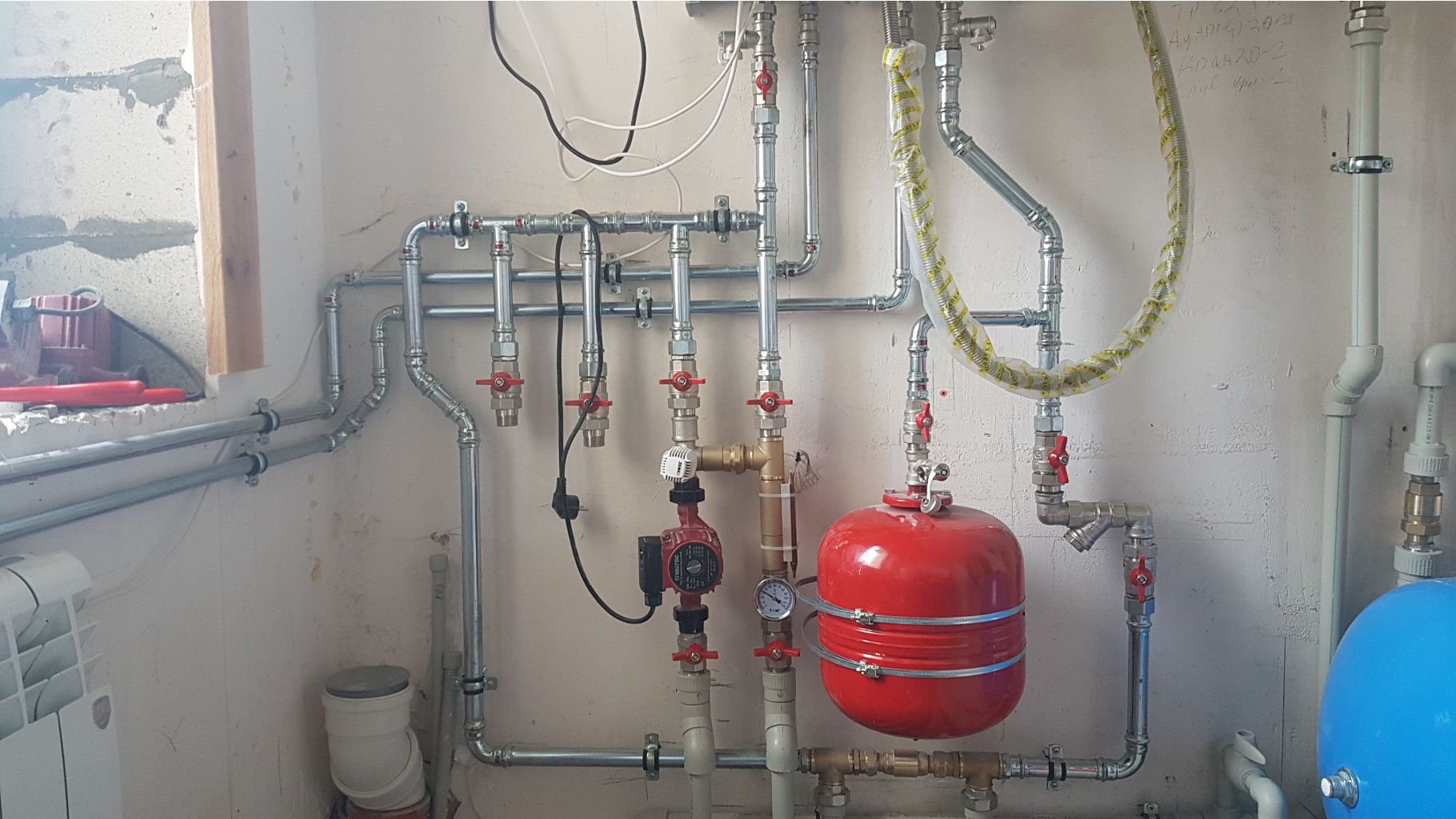 Imgonline-com-ua-CompressBySize-gUJScSIfj7VVV.jpg