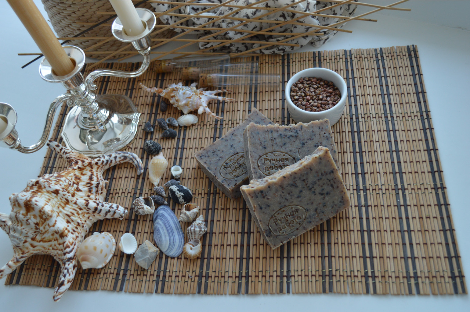 с малиновой и клубничной косточкой