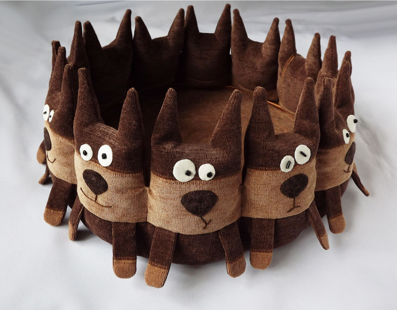 Лежанка для кошки 
