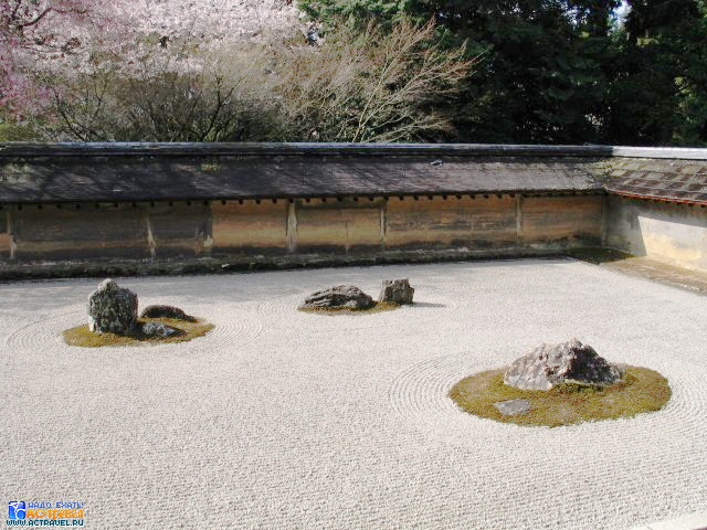 Kyoto ryoan ji stone garden.jpg