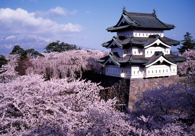 Hirosakicastle.jpg