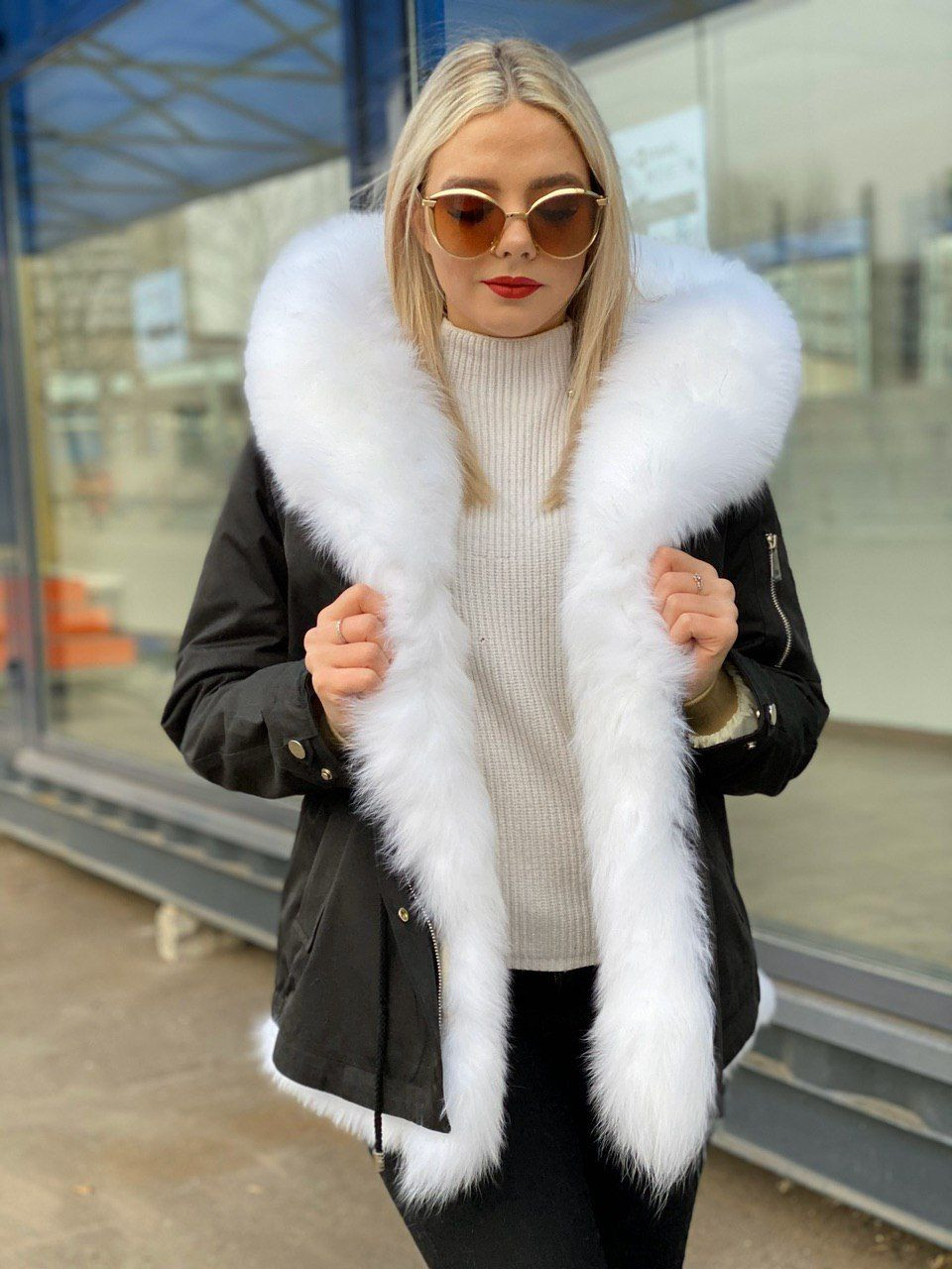 Парка с мехом песца 14тр р-р 42-50