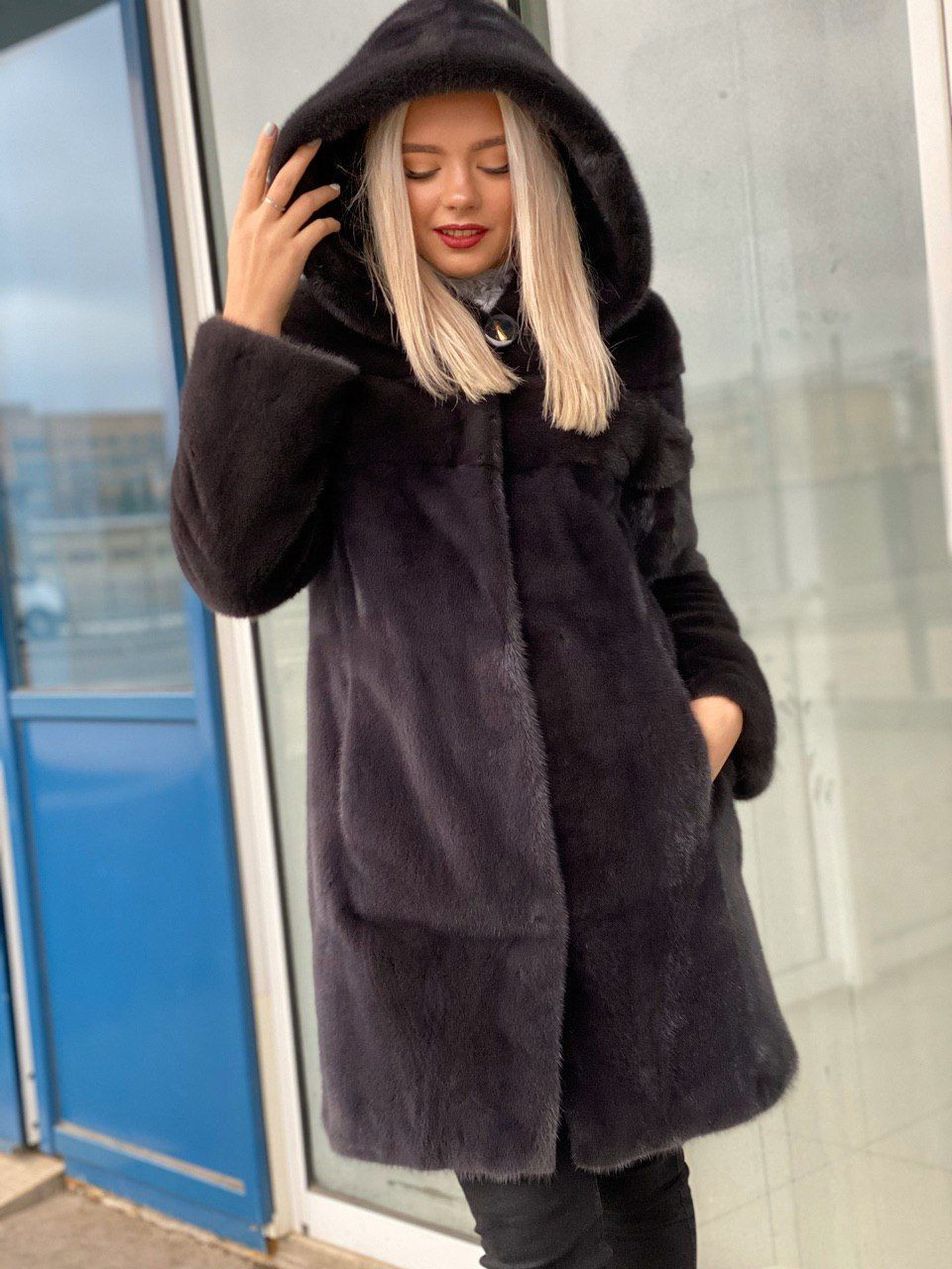 Шубка из меха плюшевой норки