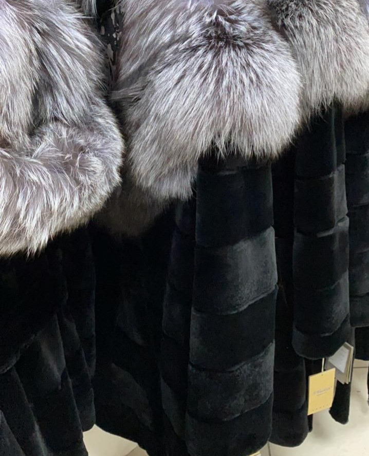 бобрик с чернобуркой цвет белый, черный