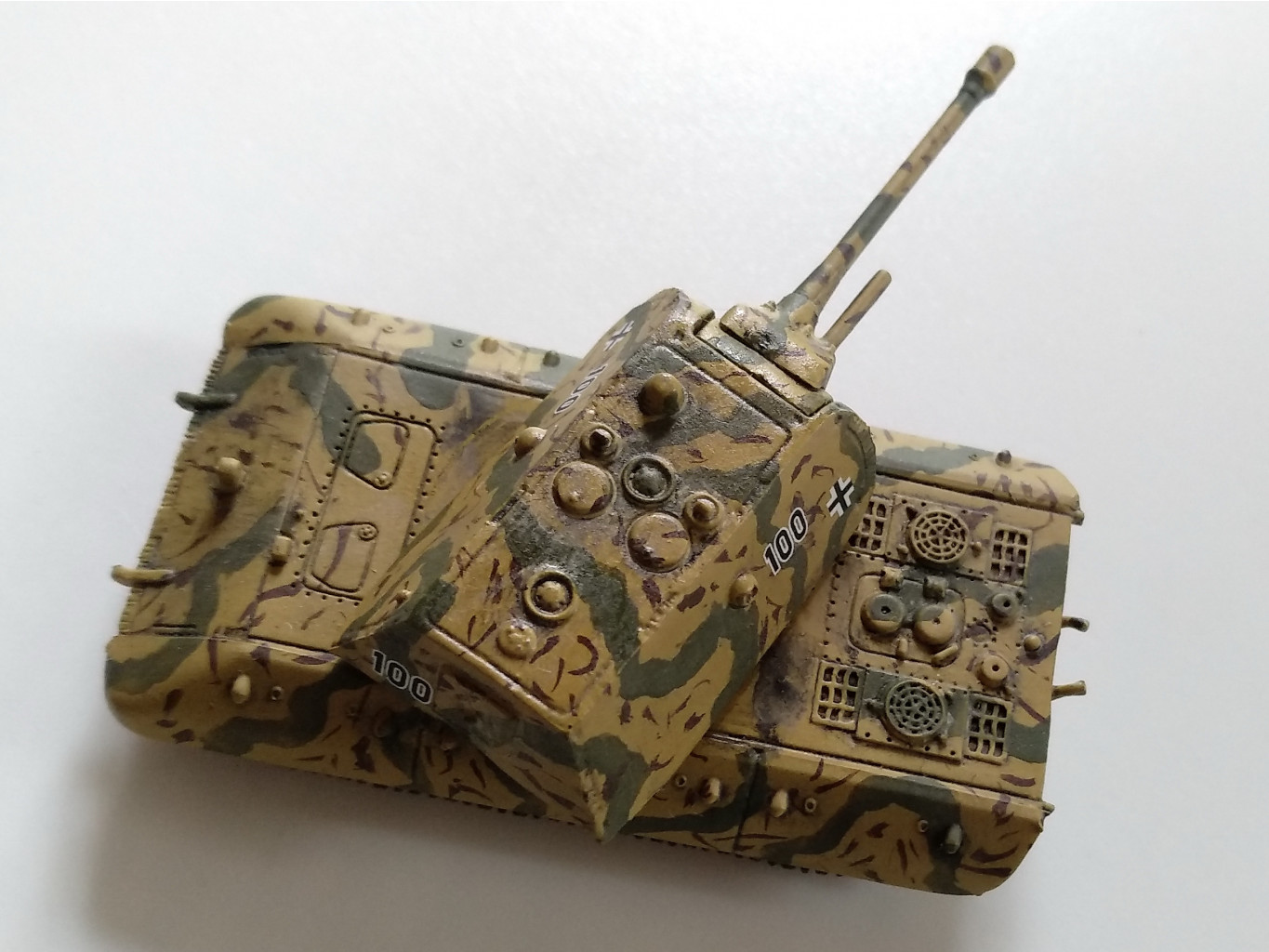 E100 2.jpg