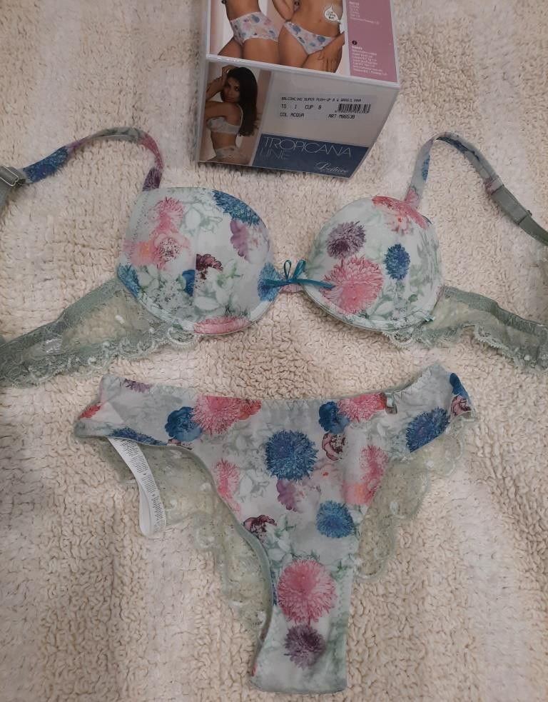  Leilieve Tropicana ,  500=