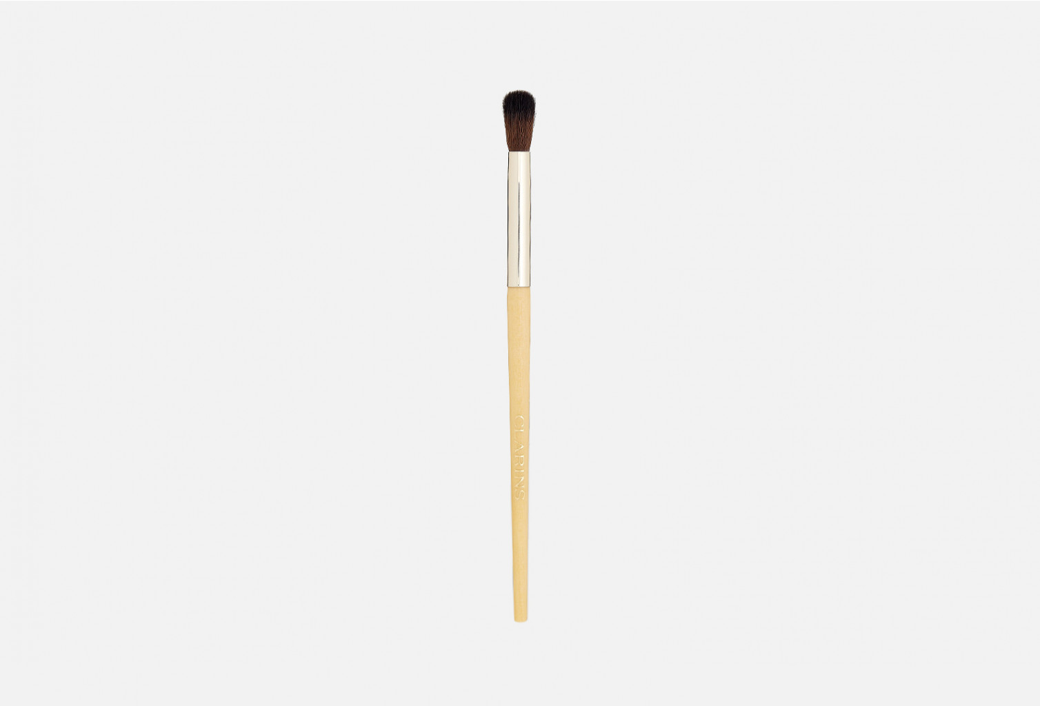 CLARINS Кисть для растушевки теней для век Цена 1199 р.