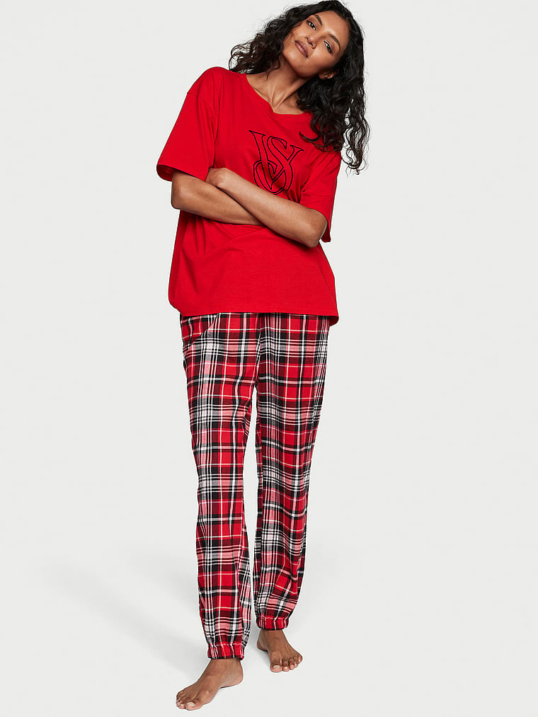  XS, M, L 3900 .