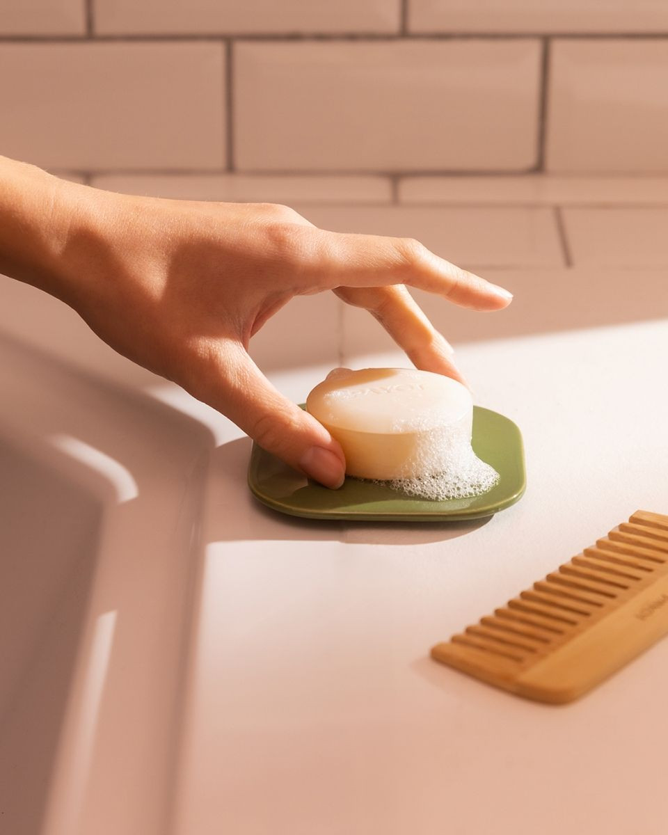 Payot Essentiel Biome-Friendly Solid Shampoo Твёрдый шампунь для волос и кожи головы, 80 г. Тестер Цена 799 р.