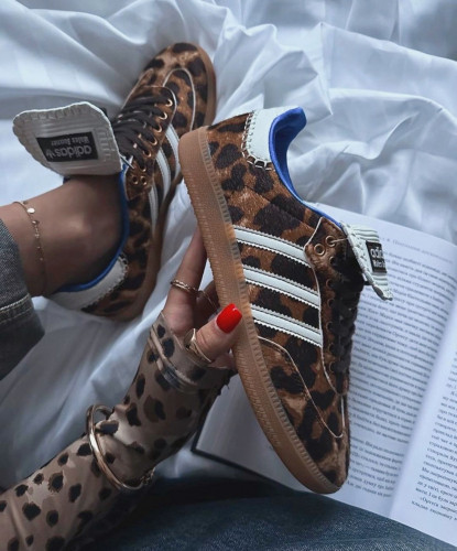      adidas 1788 .