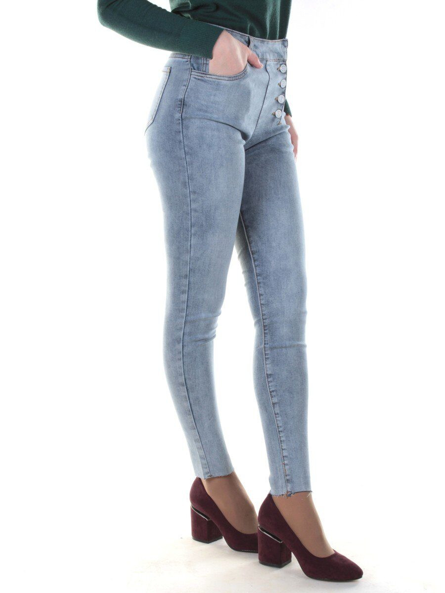 0009    YTD JEANS  W28 - 44  450 