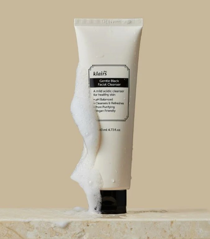 ПРОБНИК Нежная пенка с кремово-сливочной текстурой Gentle Black Facial Cleanser 15р